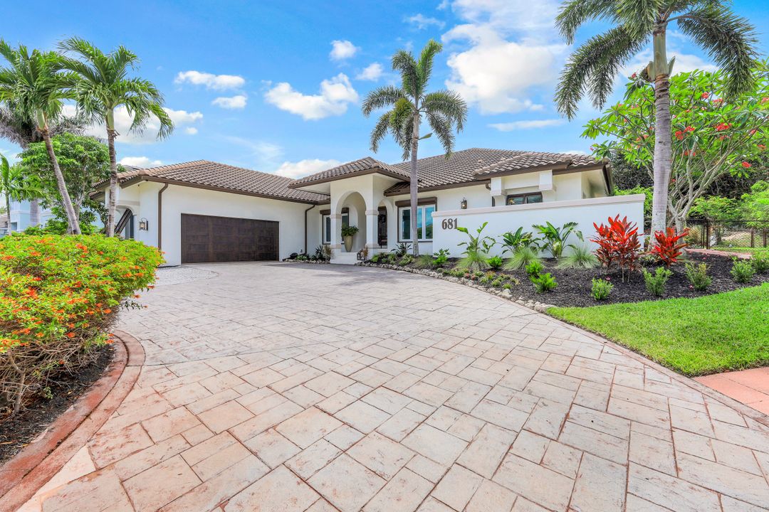 681 S Barfield Dr, Marco Island, FL 34145