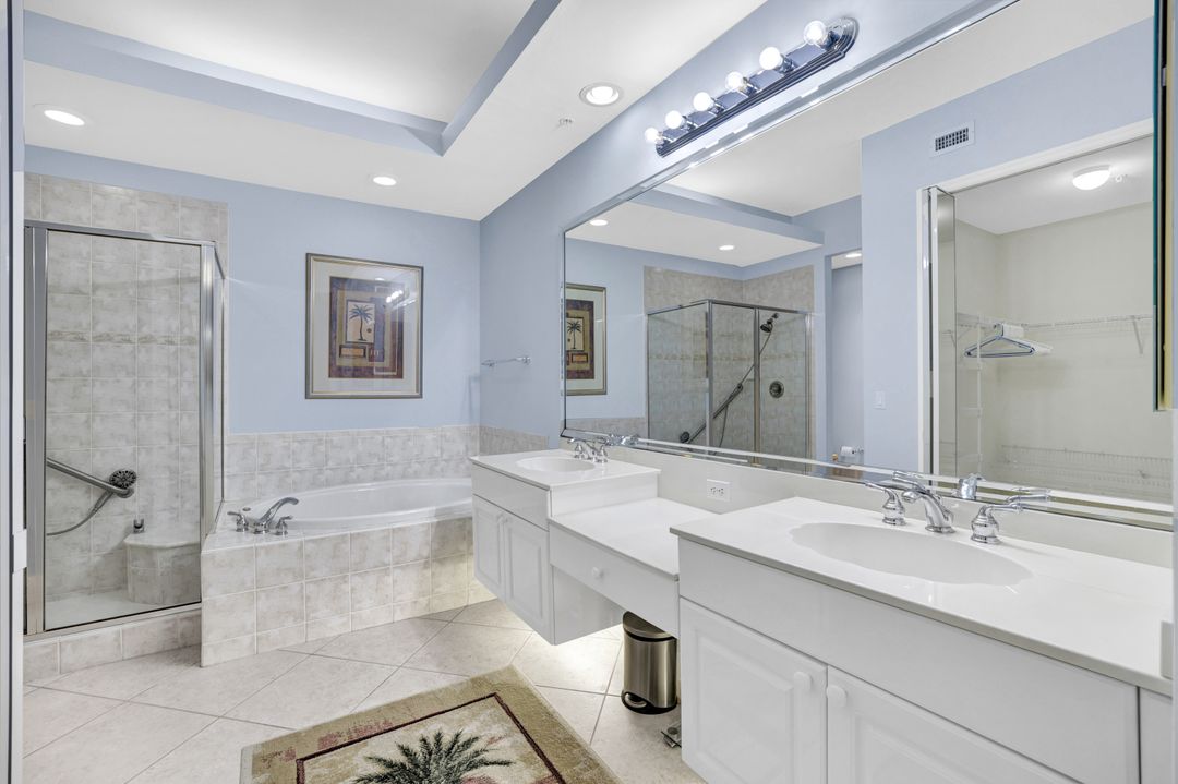 2355 Hidden Lake Dr #3, Naples, FL 34112