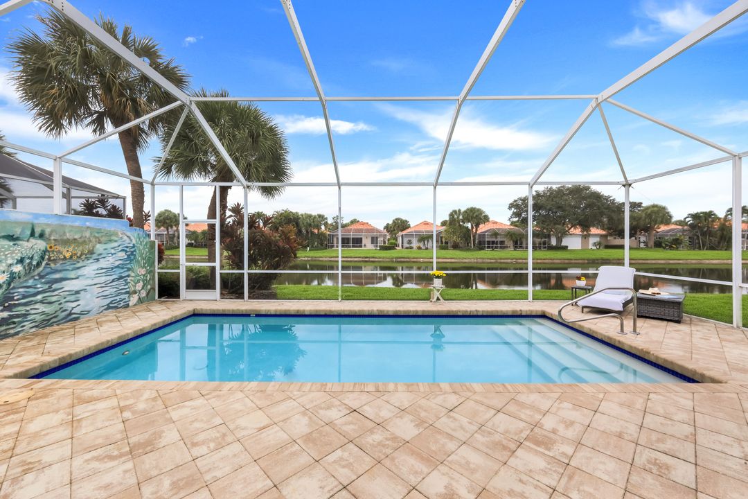 4453 Novato Ct, Naples, FL 34109