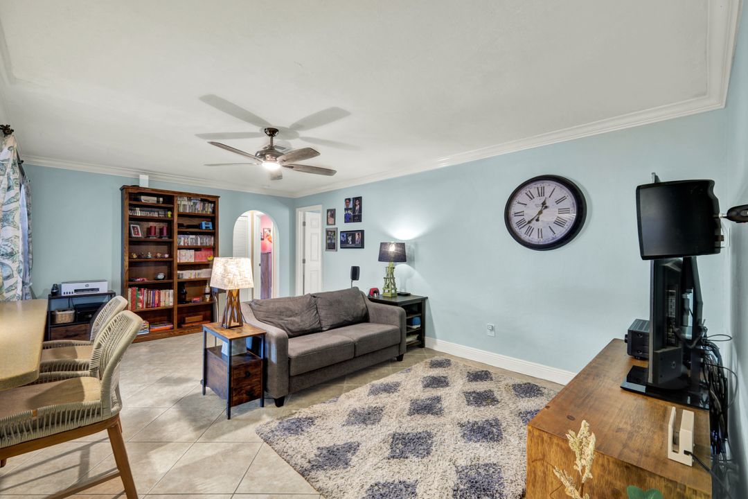 703 SE 33rd Terrace, Cape Coral, FL 33904