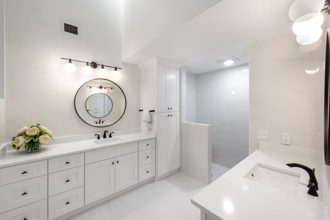 370 Edgemere Way N, Naples, FL 34105