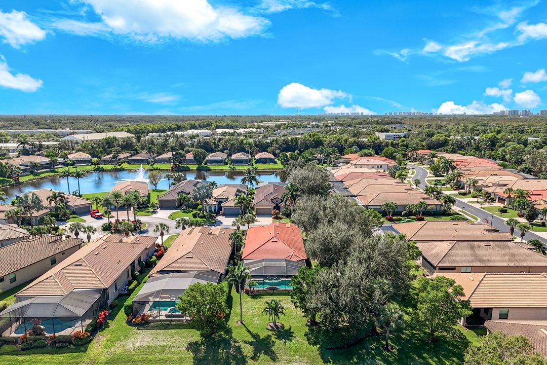 9909 Casabella Way, Bonita Springs, FL 34135