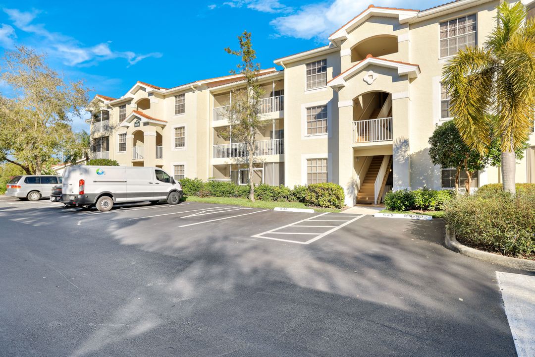 4610 St Croix Ln #1027, Naples, FL 34109