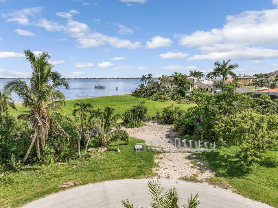 15111 Anchorage Way, Fort Myers, FL 33908