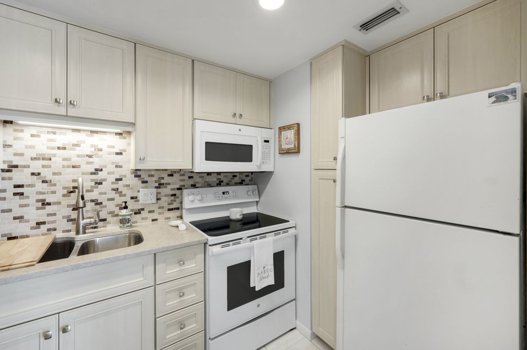 58 N Collier Blvd #706, Marco Island, FL 34145