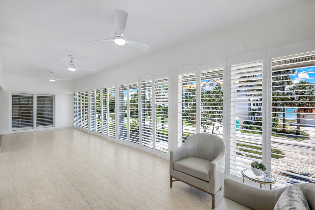 513 Lighthouse Way, Sanibel, FL 33957