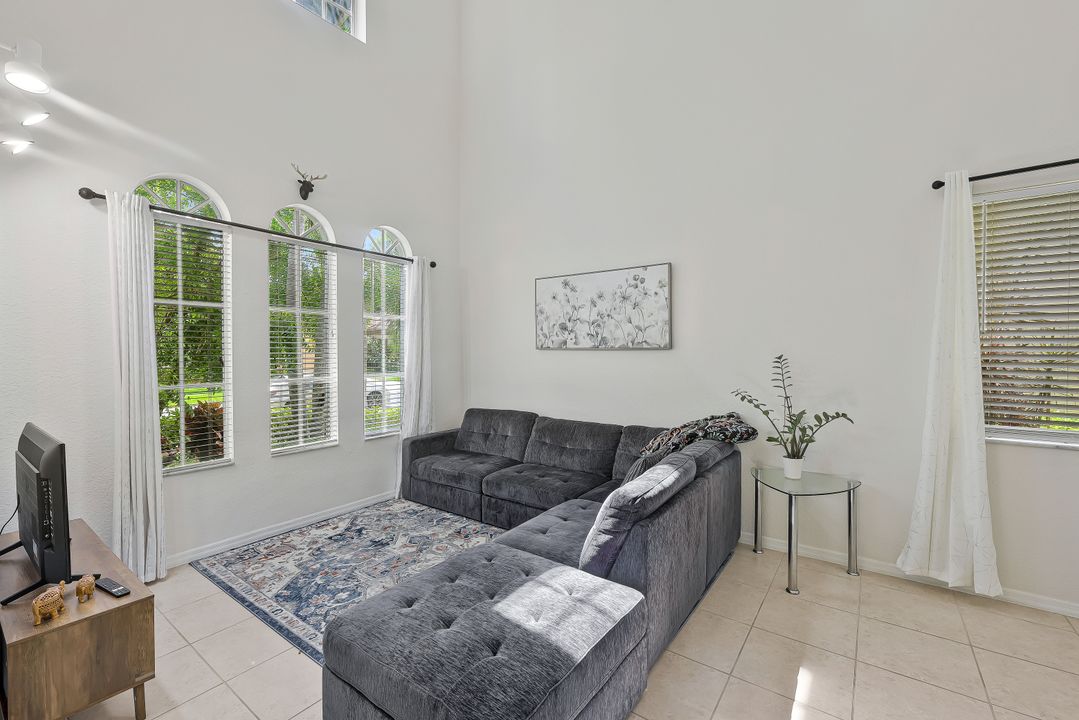 15370 Laguna Hills Dr, Fort Myers, FL 33908