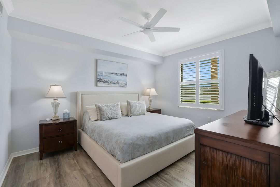 9731 Acqua Ct #505, Naples, FL 34113