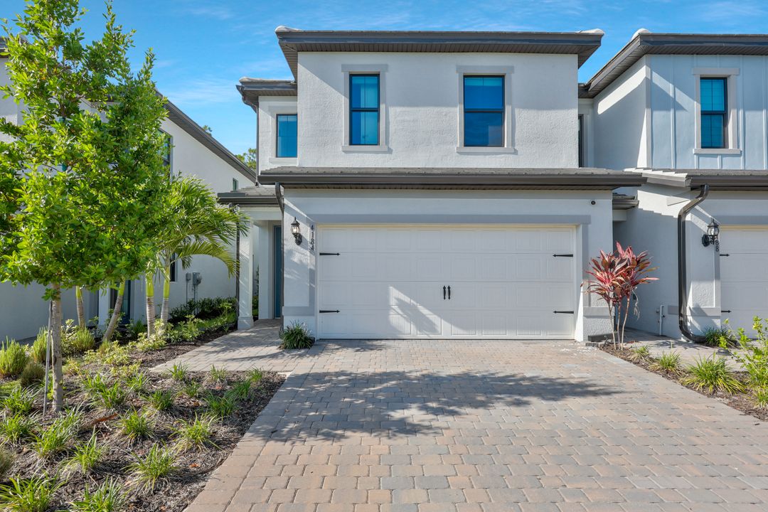 4184 Sonoma Oaks Cir, Naples, FL 34119