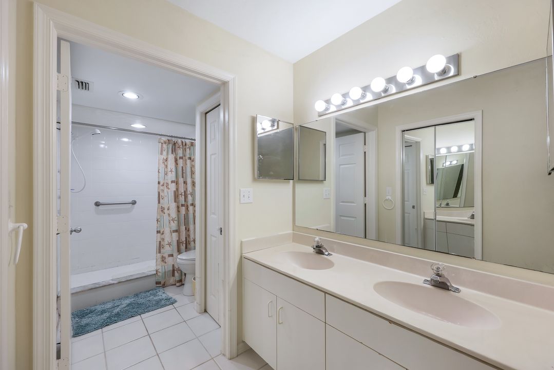 270 Naples Cove Dr #3306, Naples, FL 34110