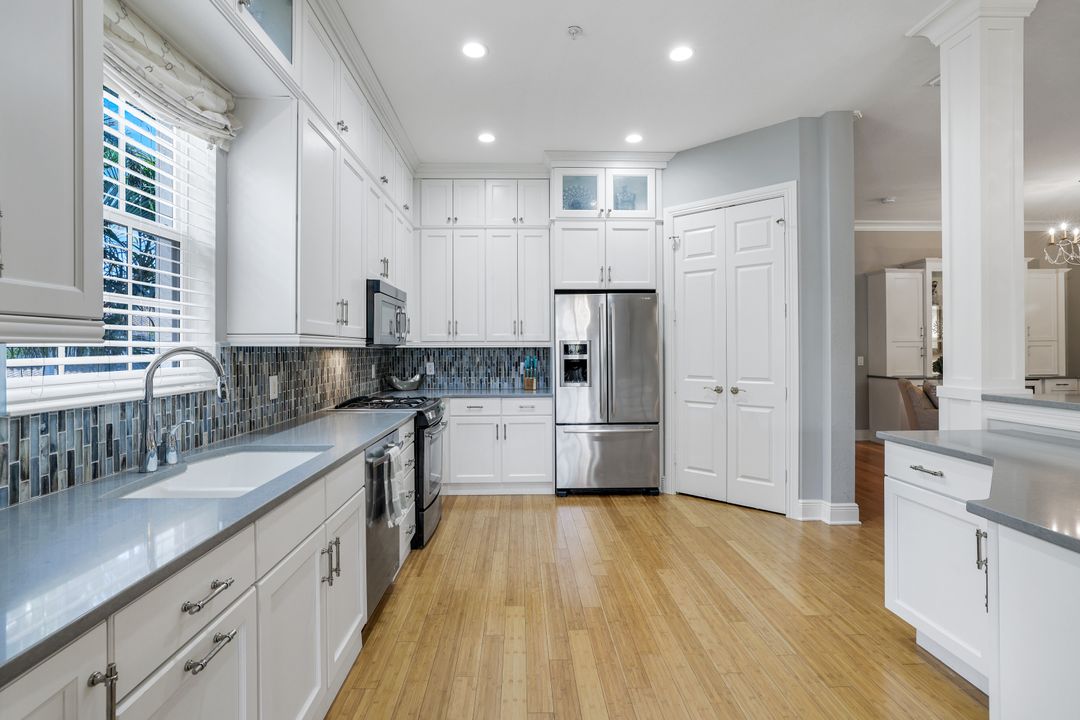 9053 Cascada Way #202, Naples, FL 34114