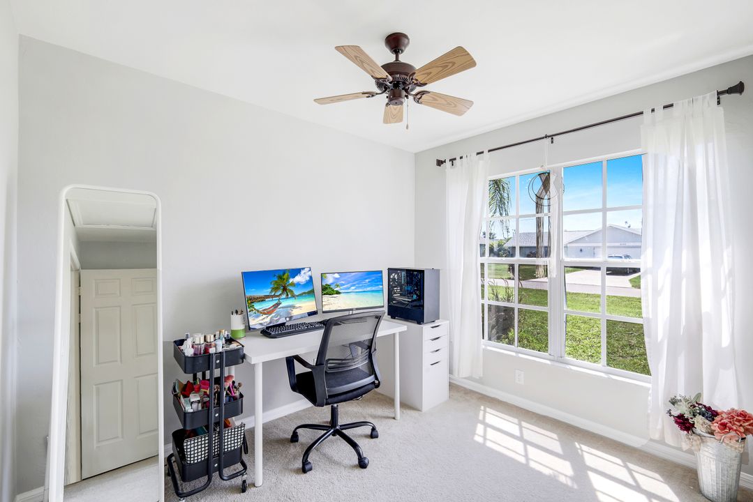 2127 SE 5th Pl, Cape Coral, FL 33990