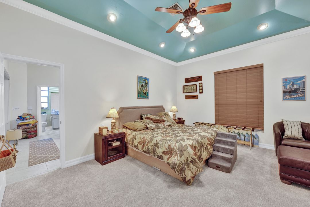 907 SW 51st Terrace, Cape Coral, FL 33914