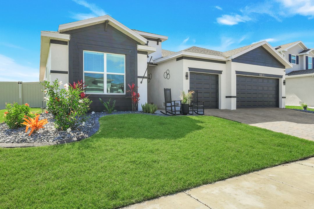 18821 Shimmer Dawn Ct, NO FORT MYERS, FL 33917