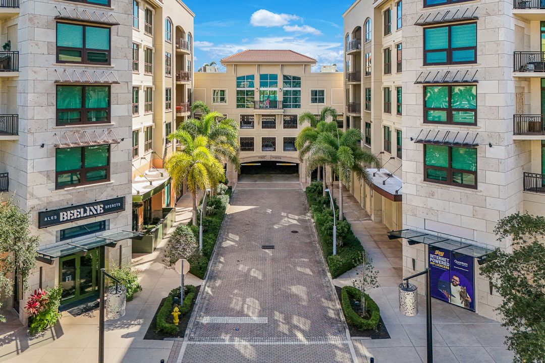 9123 Strada Pl #7201, Naples, FL 34108