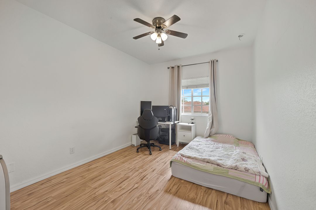 15370 Laguna Hills Dr, Fort Myers, FL 33908