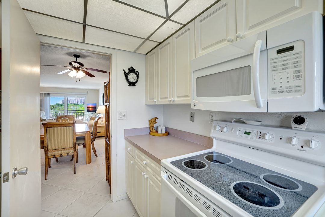 1206 Edington Pl #D-304, Marco Island, FL 34145