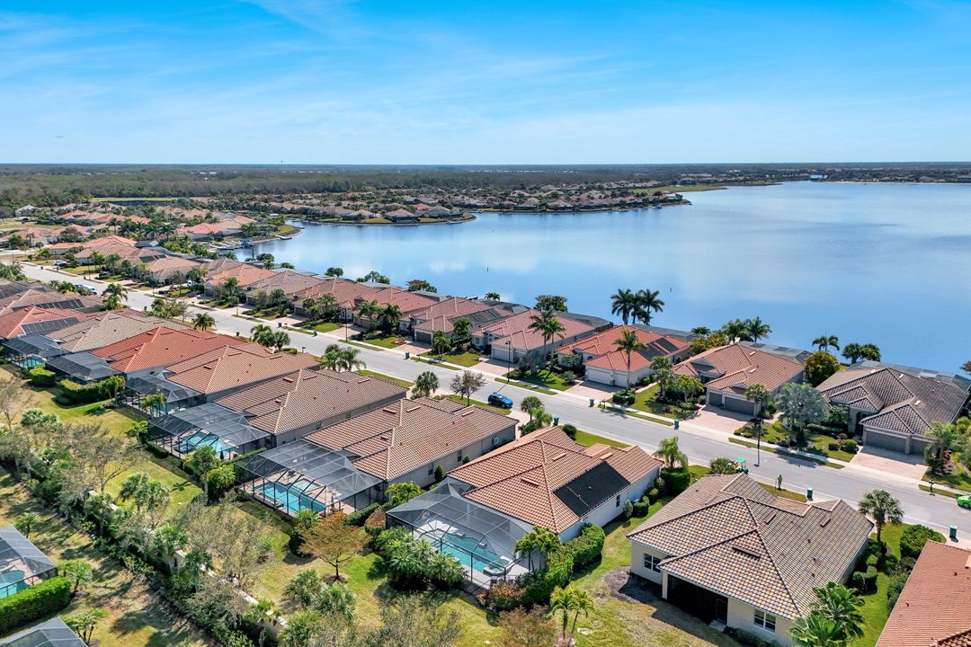 9298 Quarry Dr, Naples, FL 34120