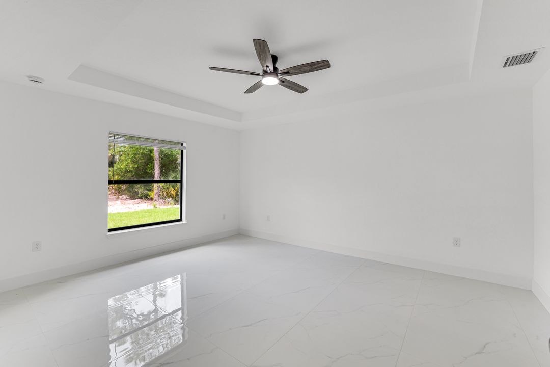 1207 Desoto Ave, Lehigh Acres, FL 33972