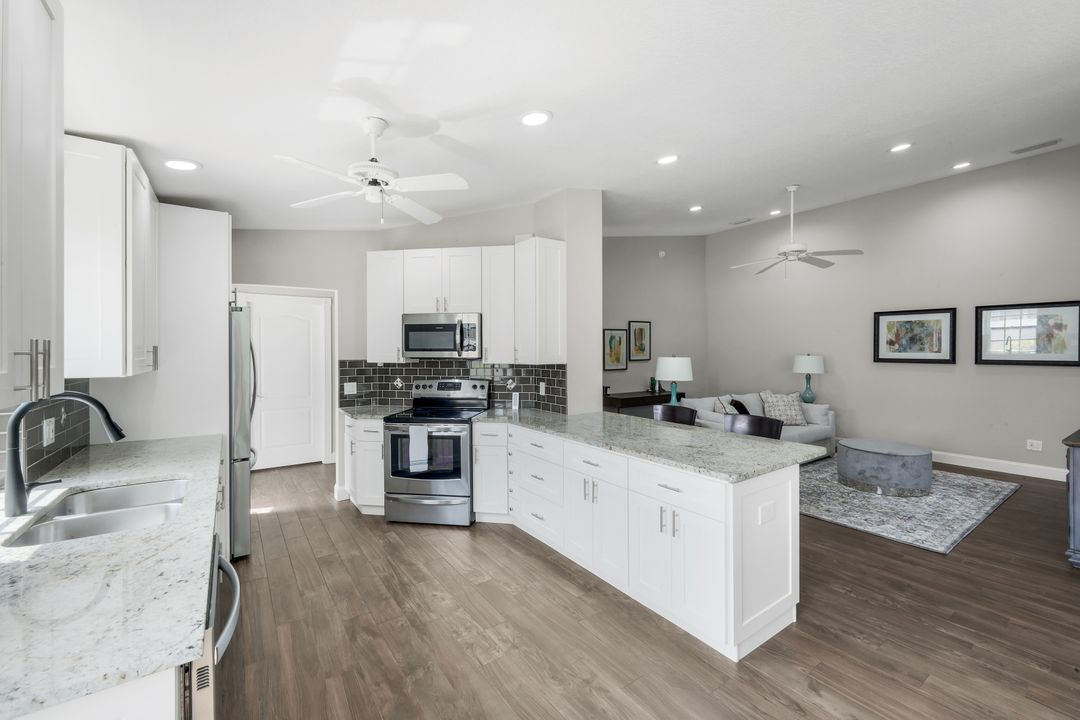 3604 El Verdado Ct, Naples, FL 34109