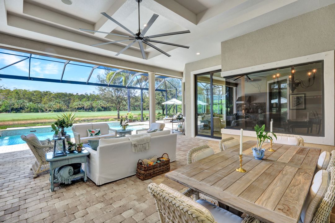 12194 Wicklow Ln, Naples, FL 34120
