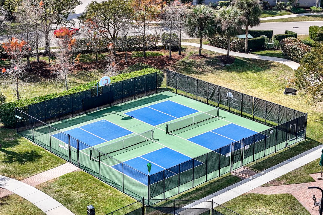 19513 Caladesi Dr, Fort Myers, FL 33967