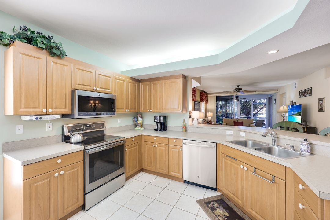 10941 Santa Margherita Rd #101, Bonita Springs, FL 34135