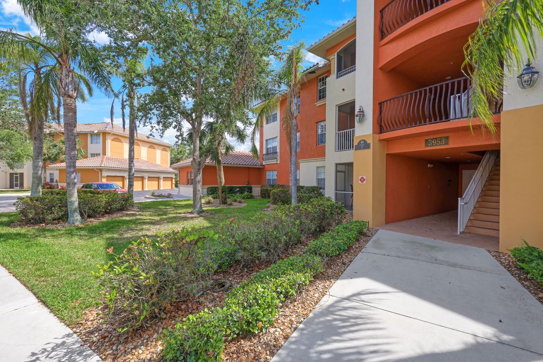 3953 Pomodoro Cir #104, Cape Coral, FL 33909