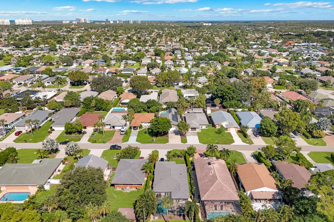 768 96th Ave N, Naples, FL 34108