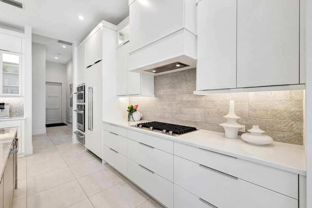 3124 Livorno Lane, Naples, FL 34110