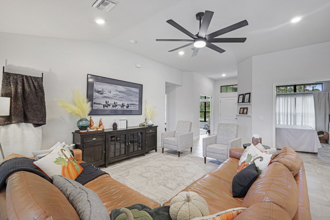 497 Windermere Dr, Lehigh Acres, FL 33972