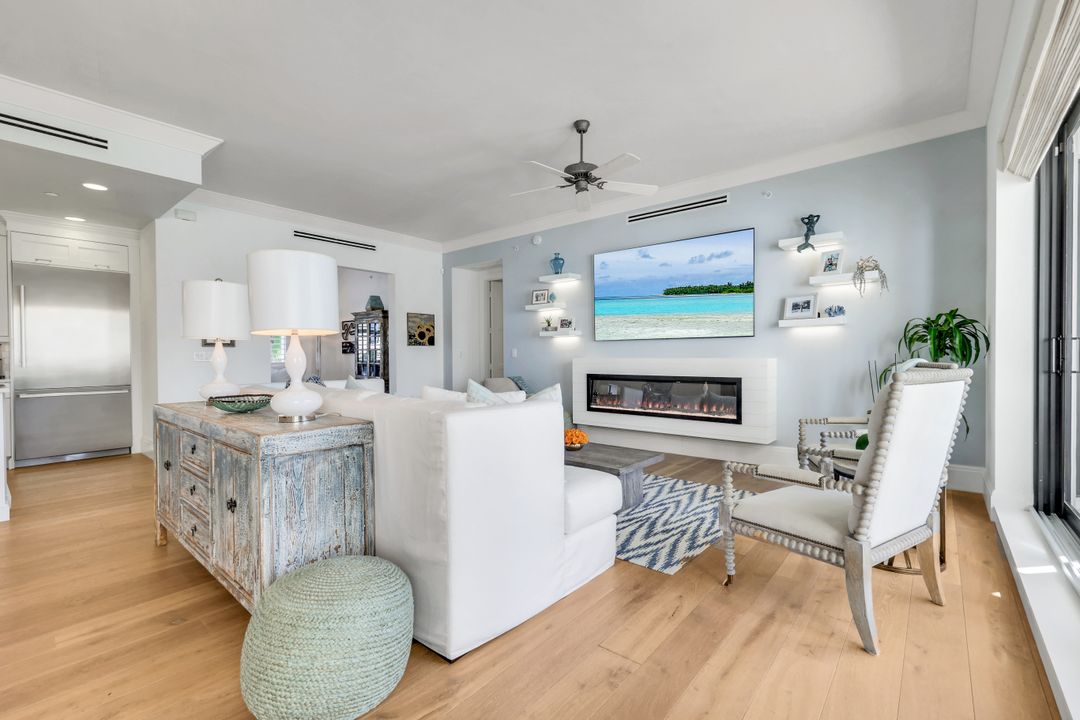 1035 3rd Ave S #310, Naples, FL 34102