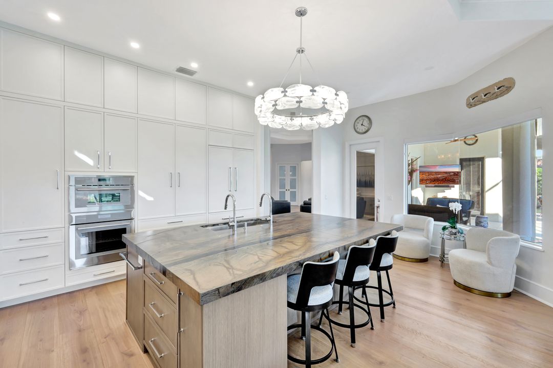 3601 Glenwater Ln, Bonita Springs, FL 34134