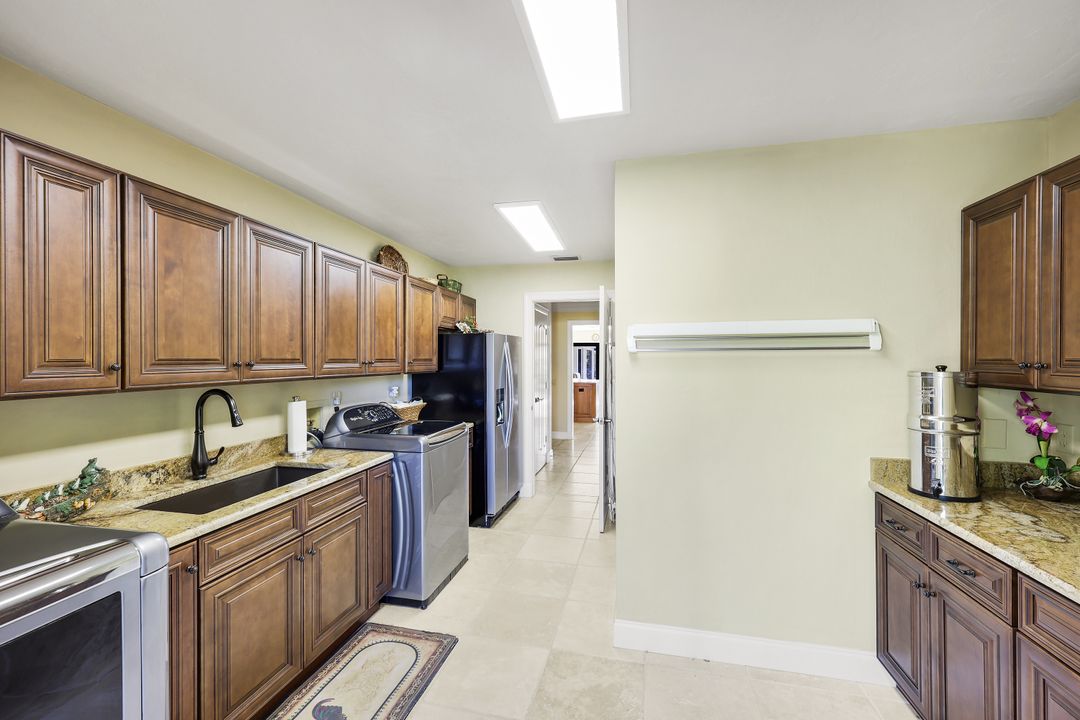 15620 Kinross Cir, Fort Myers, FL 33912