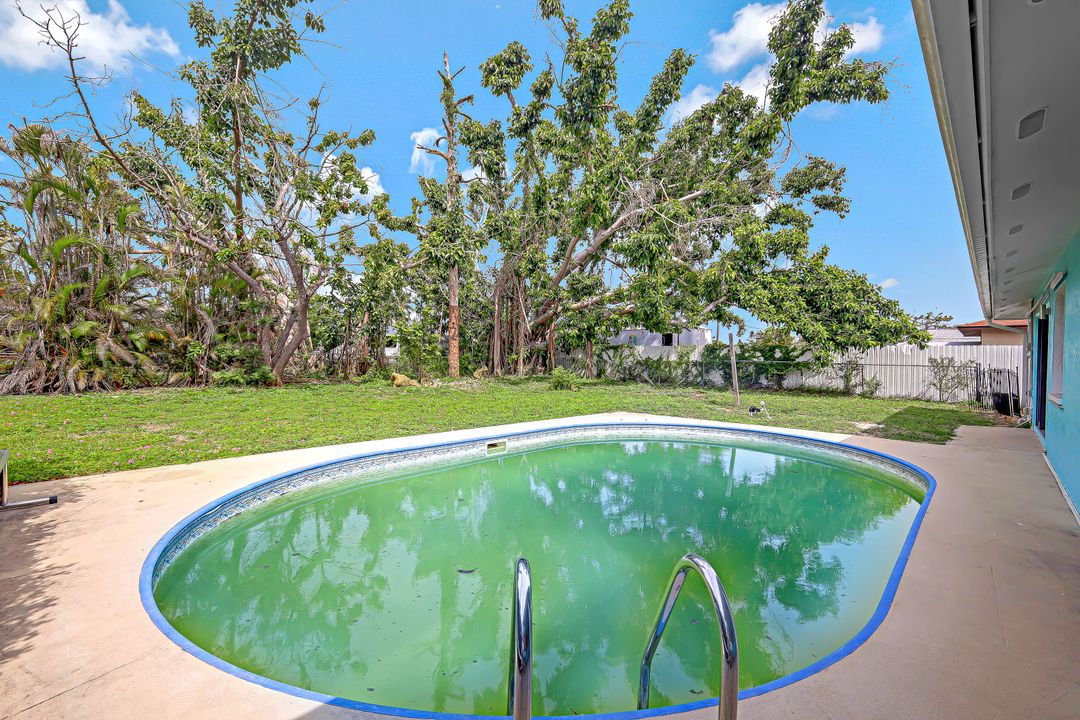 4118 SE 2nd Ave, Cape Coral, FL 33904