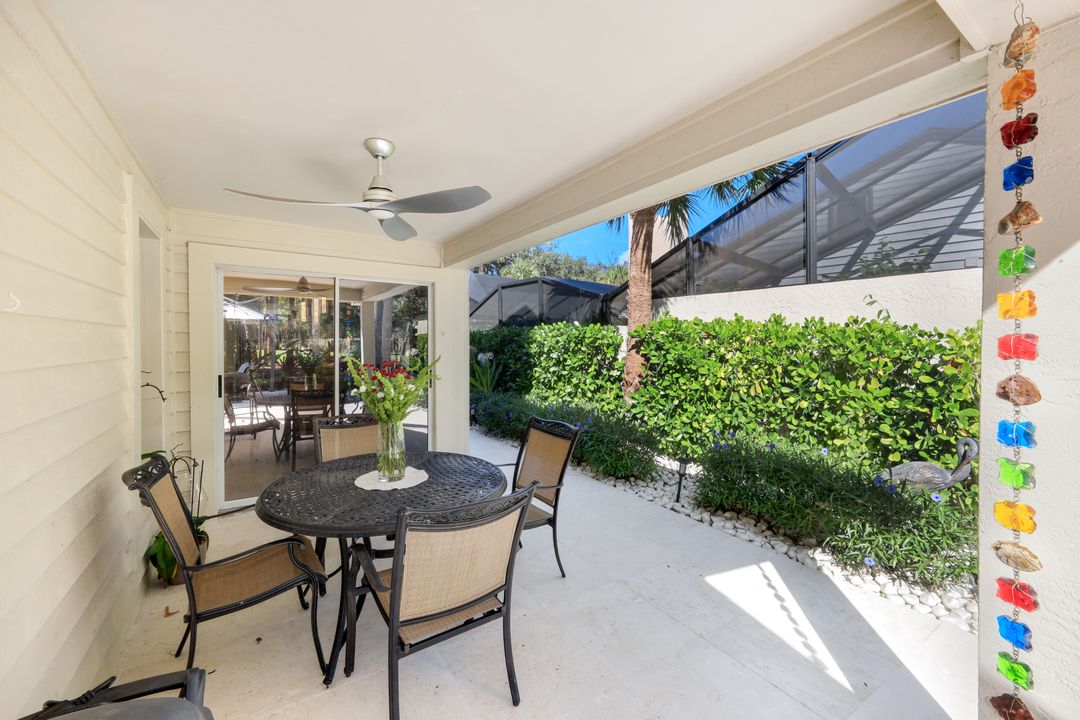 370 Edgemere Way N, Naples, FL 34105