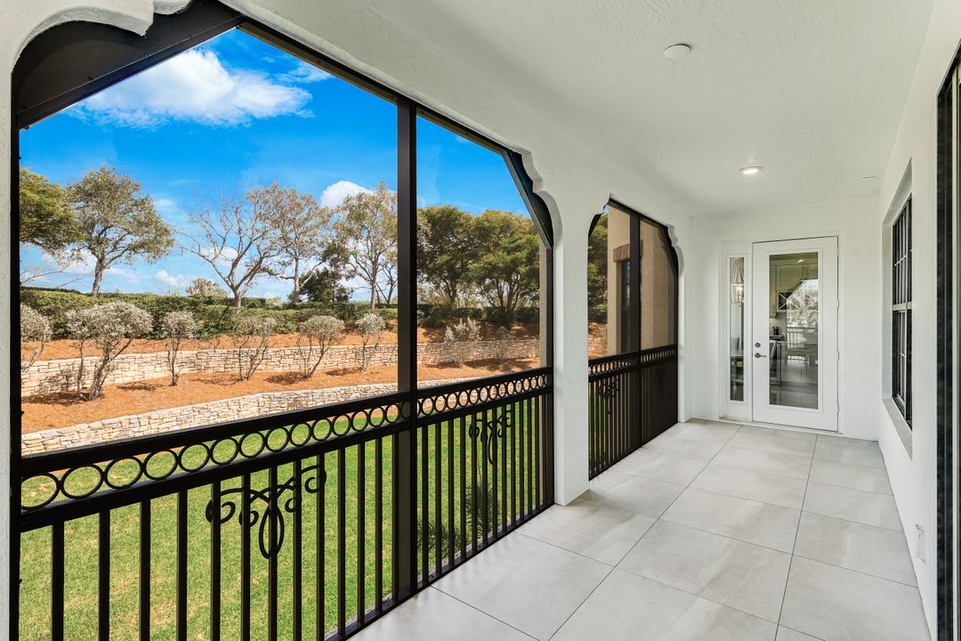 16347 Viansa Wy #202, Naples, FL 34110