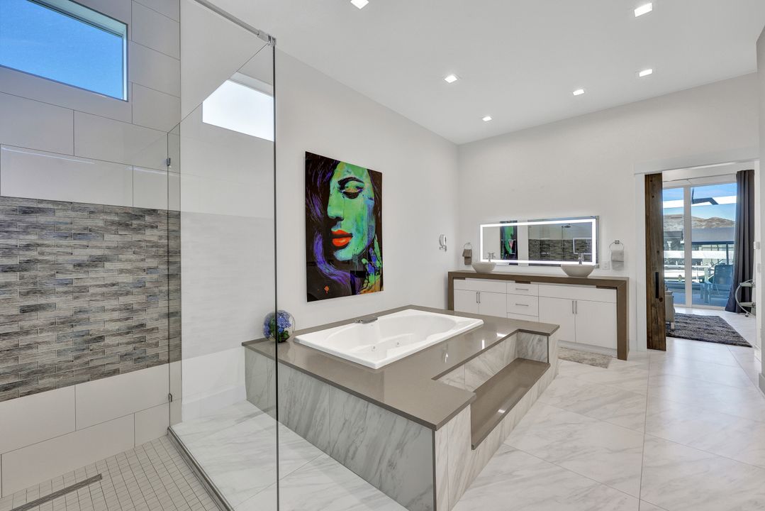 5610 De Soto Ct, Cape Coral, FL 33904