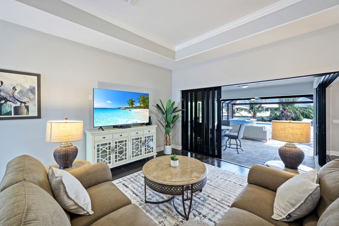 3313 Embers Pkwy W, Cape Coral, FL 33993