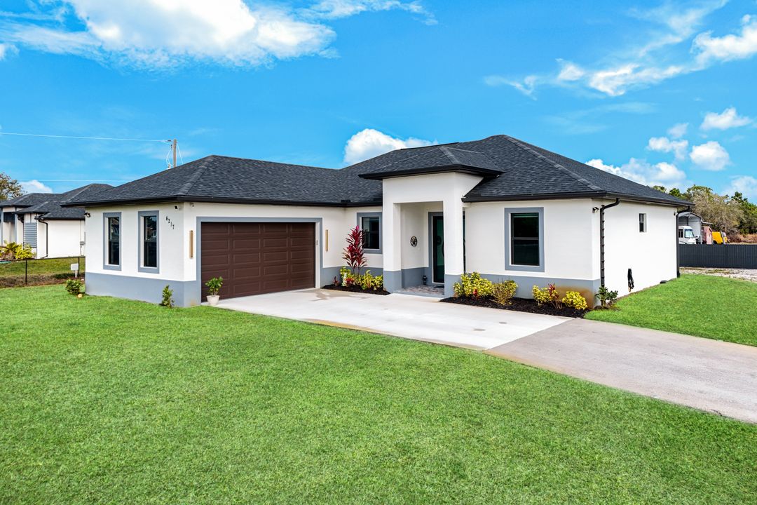 4217 24th Ave NE, Naples, FL 34119