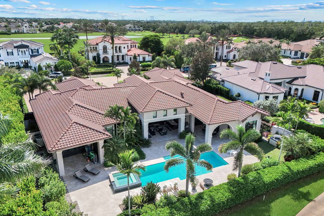 16747 Prato Way, Naples, FL 34110