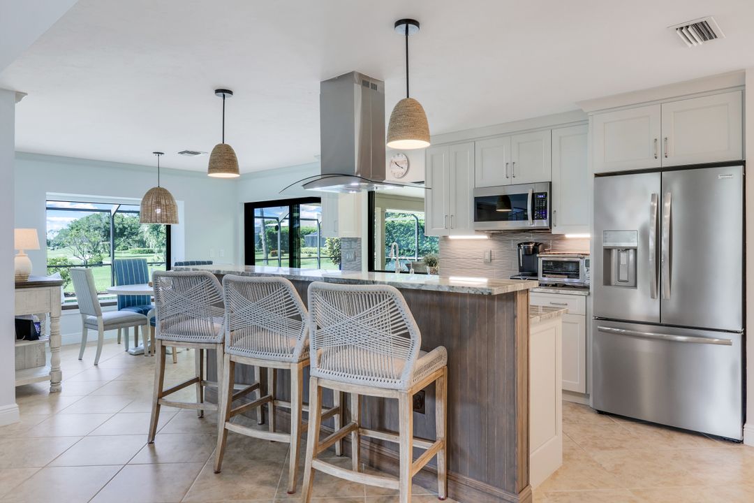 16902 Timberlakes Dr, Fort Myers, FL 33908