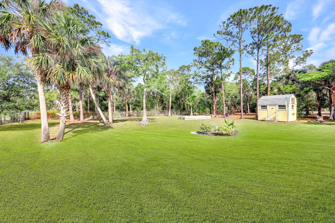 731 25th St SW, Naples, FL 34117