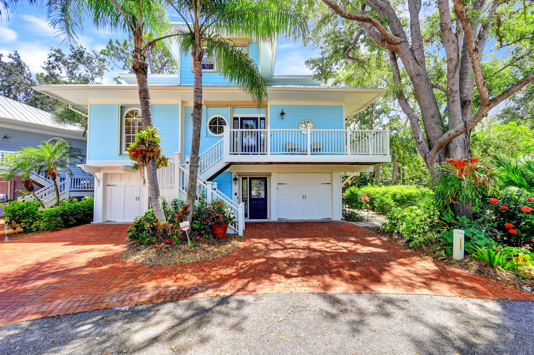 3822 Survey Cir, Bonita Springs, FL 34134