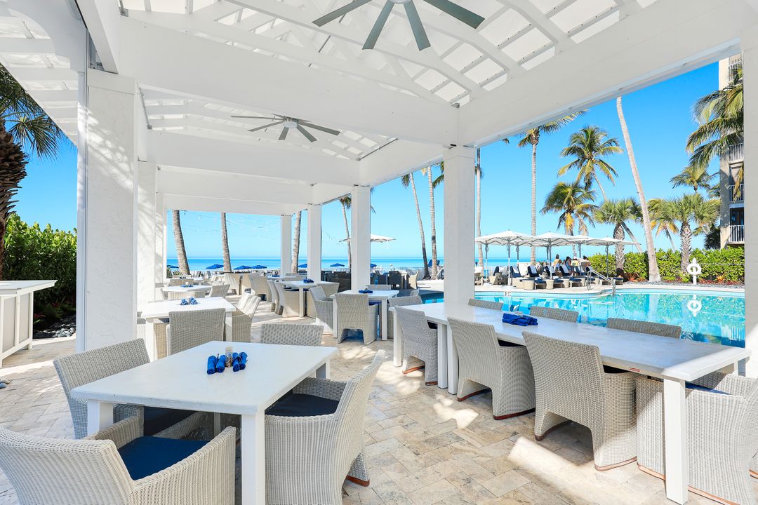 9467 Gulf Shore Dr, Naples, FL 34108