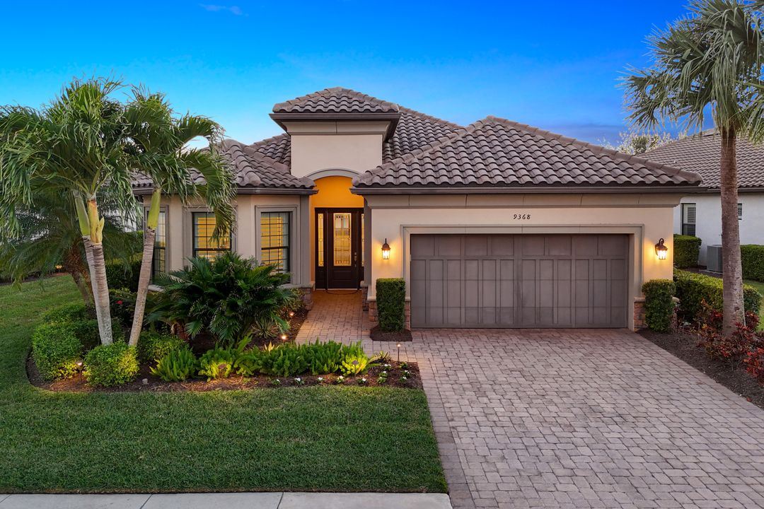 9368 Terresina Dr, Naples, FL 34119