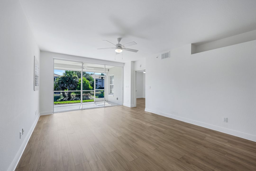 6812 Satinleaf Rd S #101, Naples, FL 34109