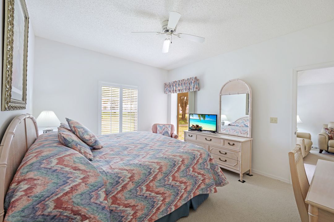 648 Mardel Ct #704, Naples, FL 34104