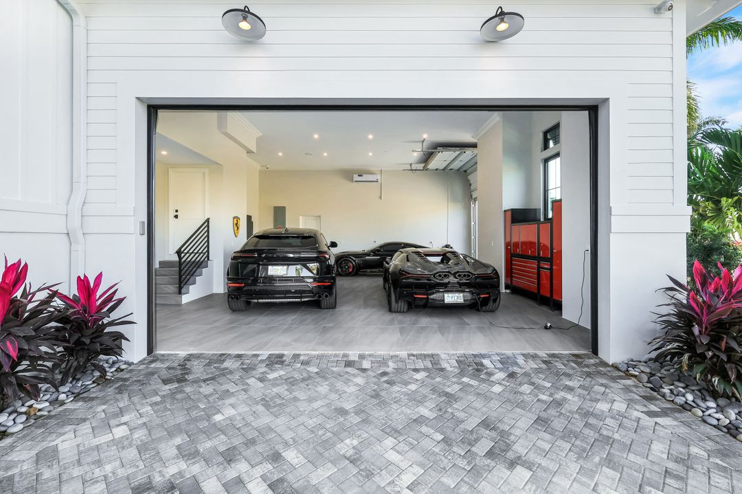 1451 Salvadore Ct, Marco Island, FL 34145