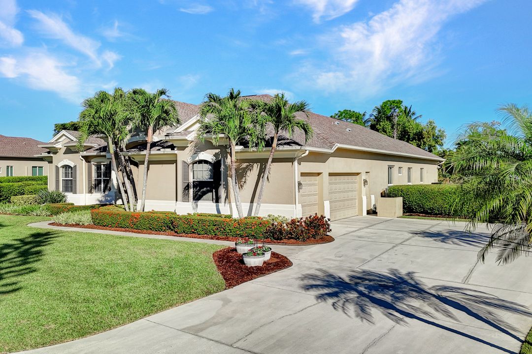 15321 Blackhawk Dr, Fort Myers, FL 33912